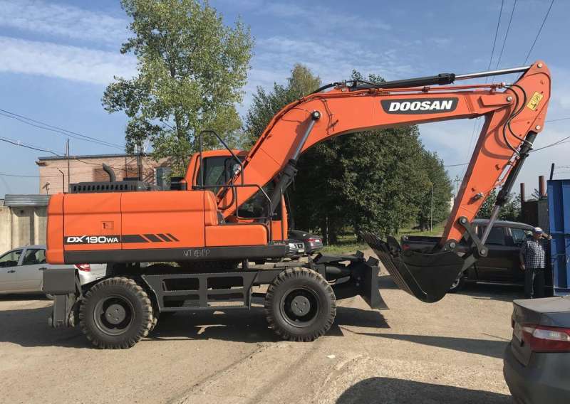 Колёсный экскаватор DOOSAN DX190WA, 2022