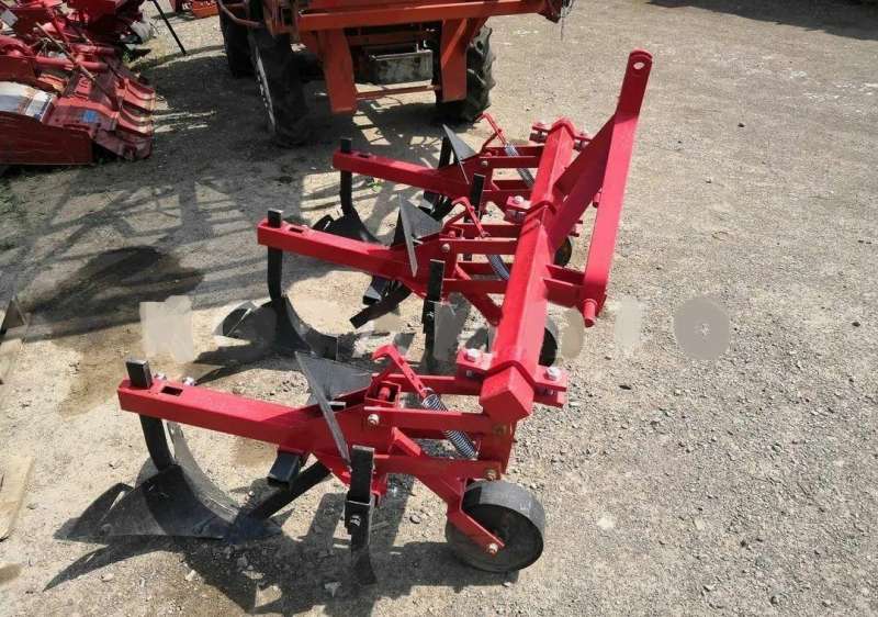 Культиватор-окучник навесной Wirax Kerland (2HV)