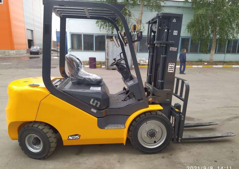 Вилочный погрузчик UN Forklifts FD35T, 2021