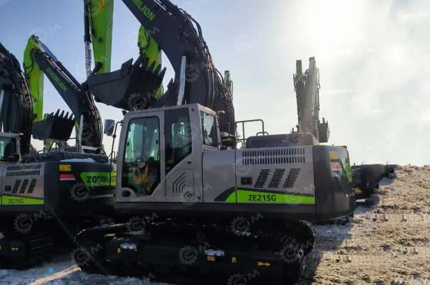 Экскаватор гусеничный ZO Omlion ZE215G