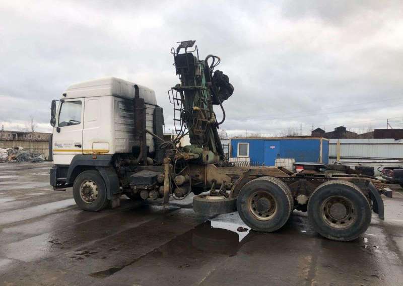 Седельный тягач МАЗ 6430С9-520-010