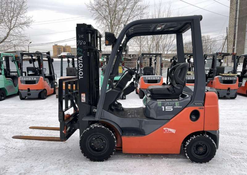 Вилочный погрузчик Toyota 8FG18, 2012