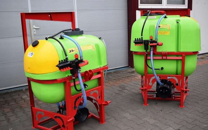 Опрыскиватель навесной Demarol 200-400 (Польша) FN