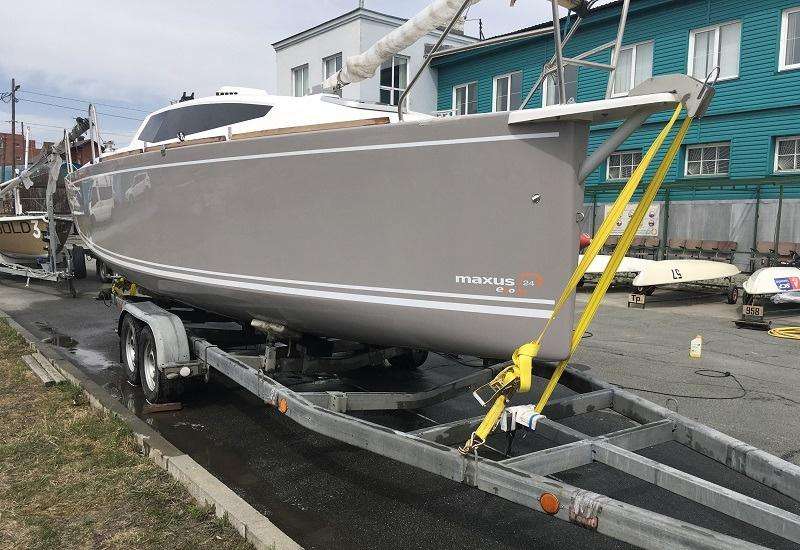 Парусная яхта maxus 24 EVO