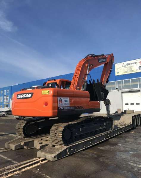 Гусеничный экскаватор DOOSAN DX225LCA, 2021