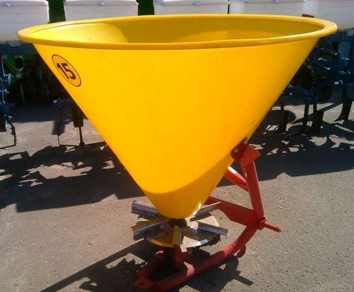 Разбрасыватель удобрений 500л механический