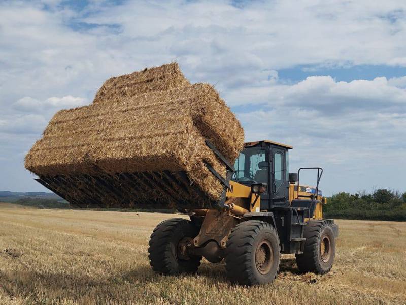 Вилы для силоса для фронтального погрузчика