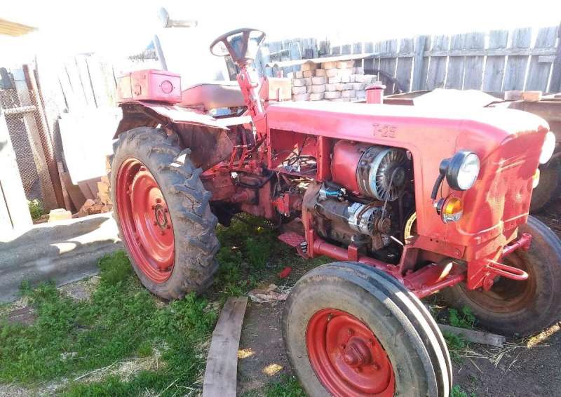 Трактор т-25