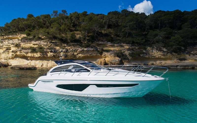 Моторная яхта Sessa C38, 2022