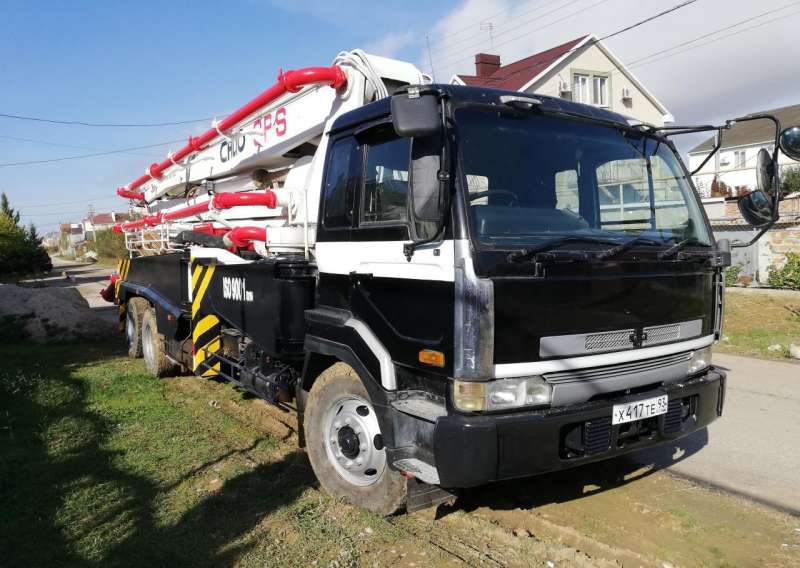 Бетононасос Niigata 365 NCP на шасси Nissan Diesel