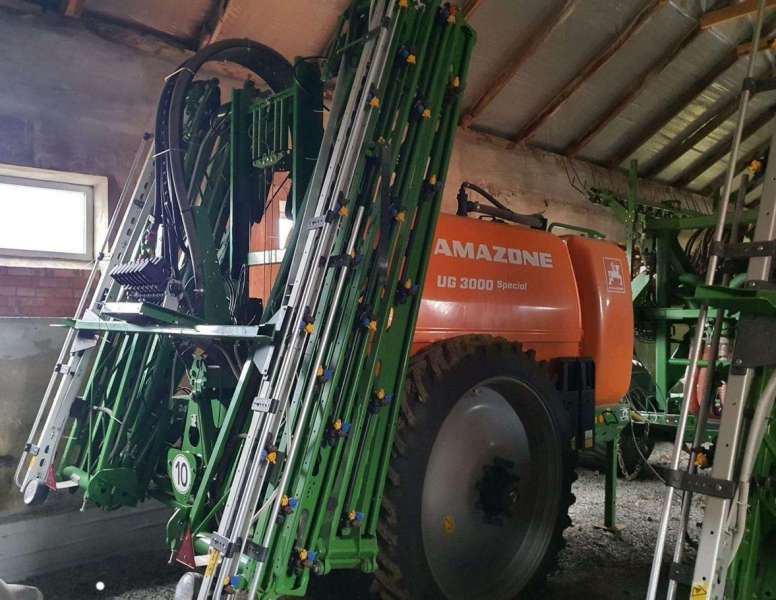 Опрыскиватель Amazone UG 3000 Special мтз