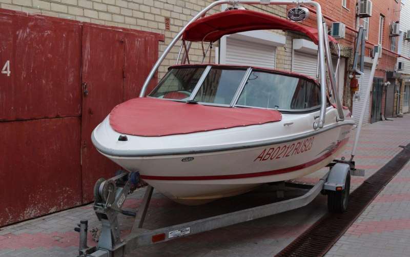 Катер Maxum 1800