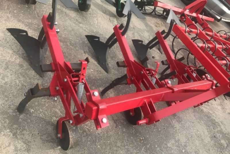 Культиватор-окучник пропашной