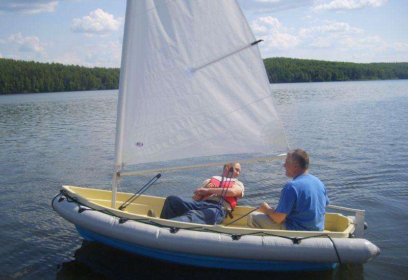 Стеклопластиковая парусная лодка Виза Комби - 305