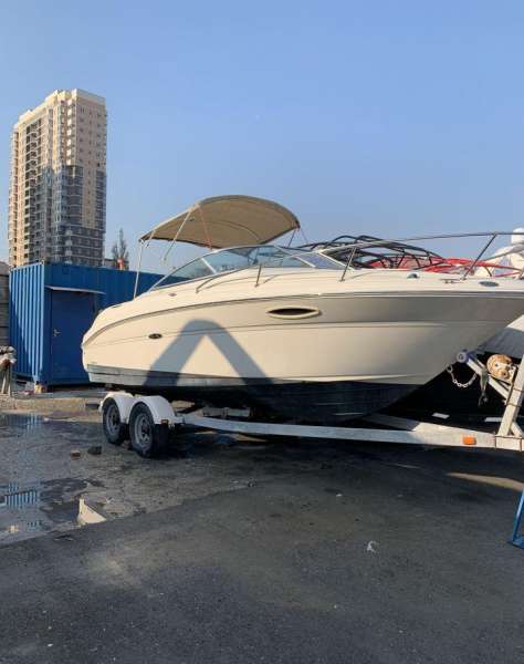 Sea Ray 225 Weekender