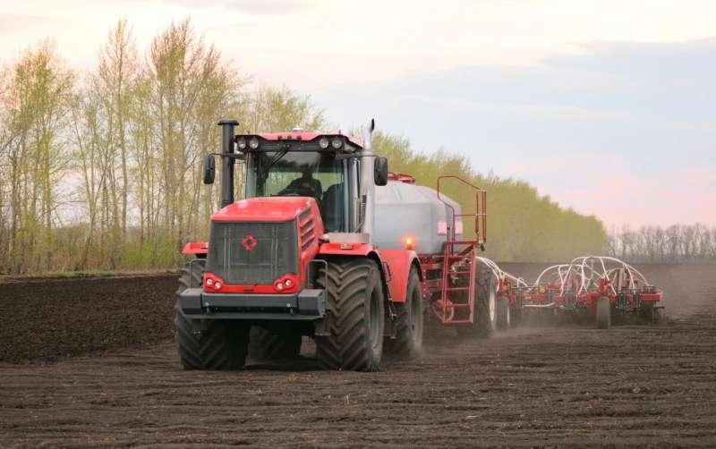 Трактор "Кировчанин" серии К-744Р