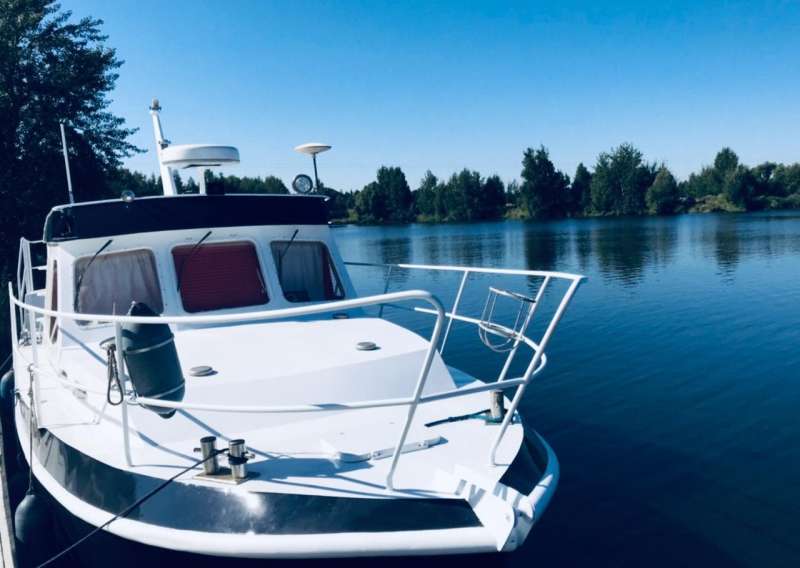 Моторная Яхта Кама 93