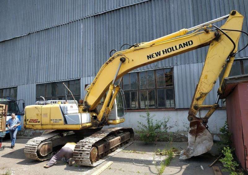 NEW holland E-215B