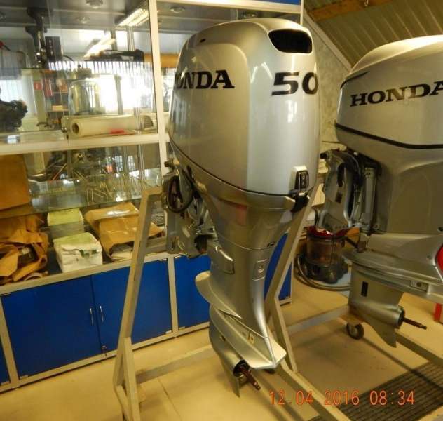 Мотор хонда 50л. с б/у