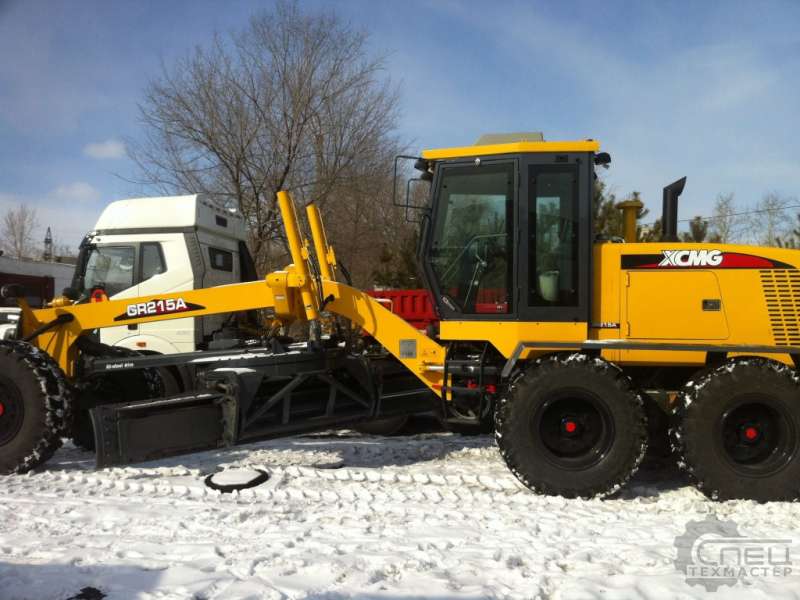 Автогрейдер XCMG GR215A, нож, отвал, рыхлитель