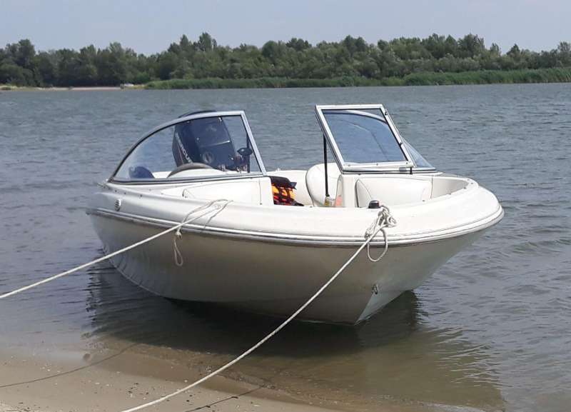Катер bayliner Capri 160