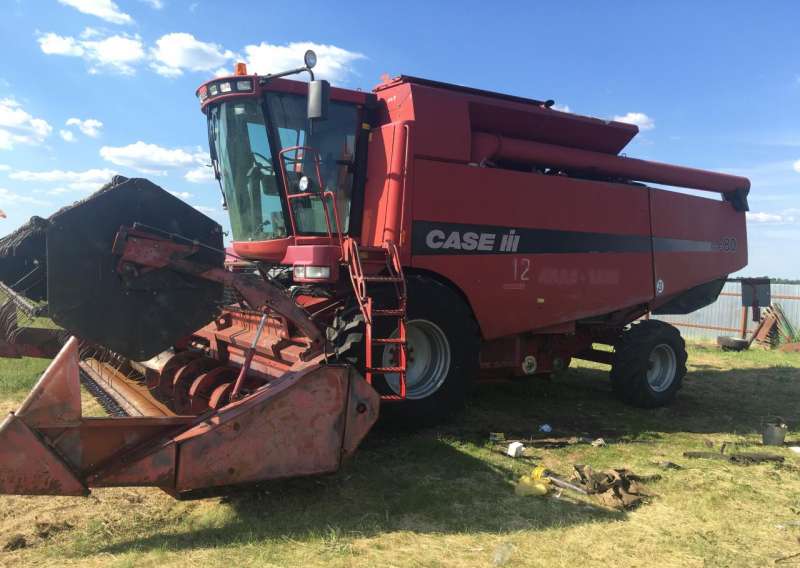 Комбайн case CF-80