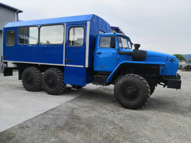 Вахтовый автобус Урал 3255