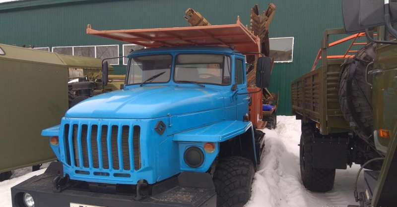 Пересадчик деревьев Big John 80D крупномер