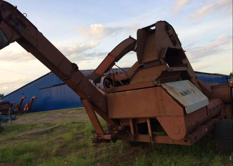 Продаю кукурузоуборочный комбаин Ккп-3 Херсонец-9
