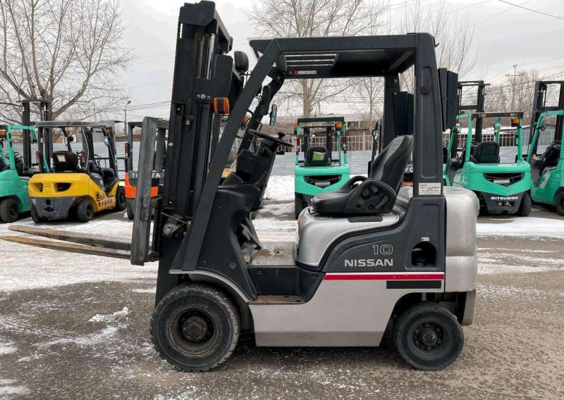 Вилочный погрузчик Nissan FG15, 2007