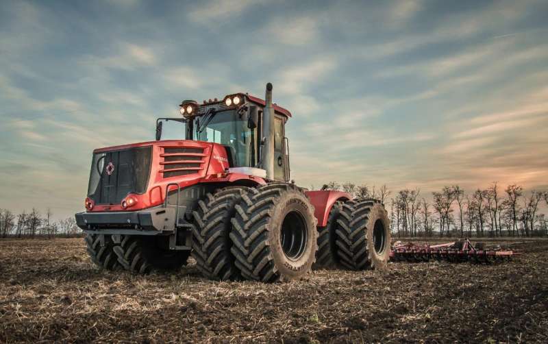 Трактор Кировчанин К-744Р3