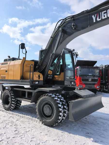 Колёсный экскаватор Yugong YG180