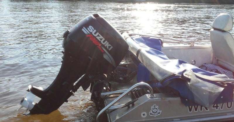 Продаю мотор Suzuki 50 л. с. 4 такт и катер