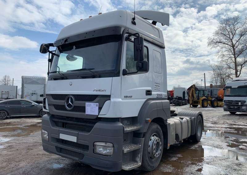 Седельный тягач Mercedes-Benz Axor 2018 год