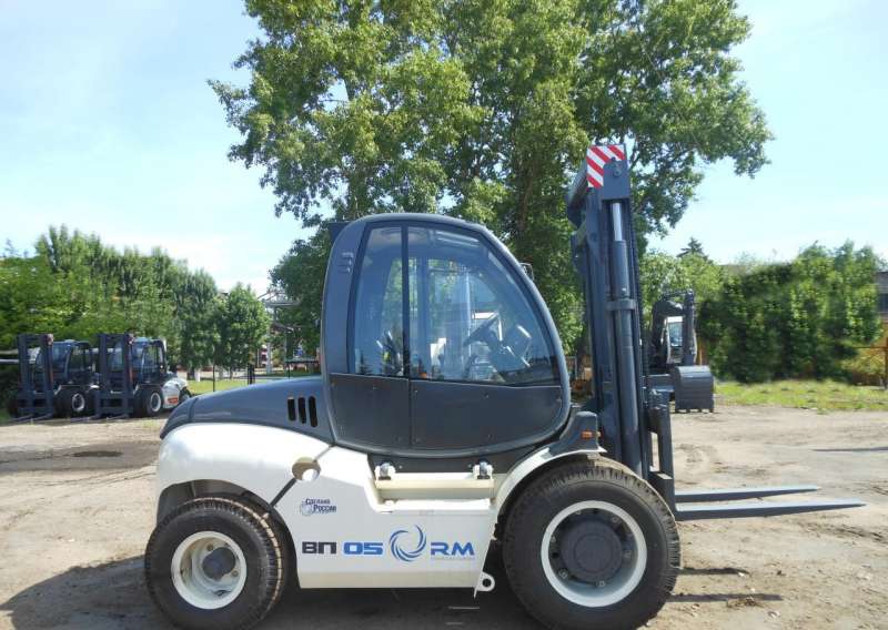 Вилочный погрузчик вп-05-00