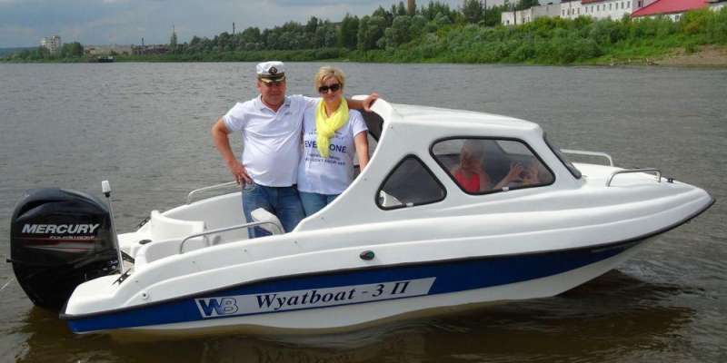 Новый катер Wyatboat 3П с полурубкой