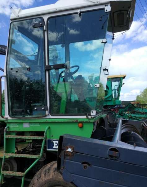 Кормоуборочный комбайн Морал Е 281