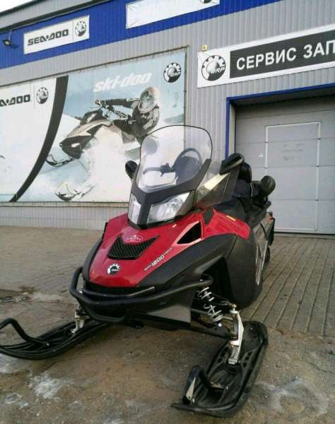 Снегоход BRP Ski-doo Expedition SE 1200