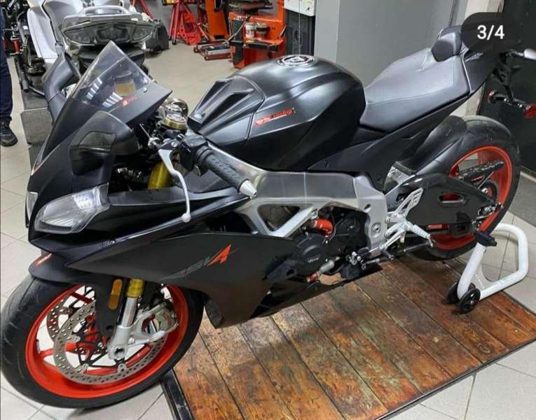 Aprilia Rsv4R 2013