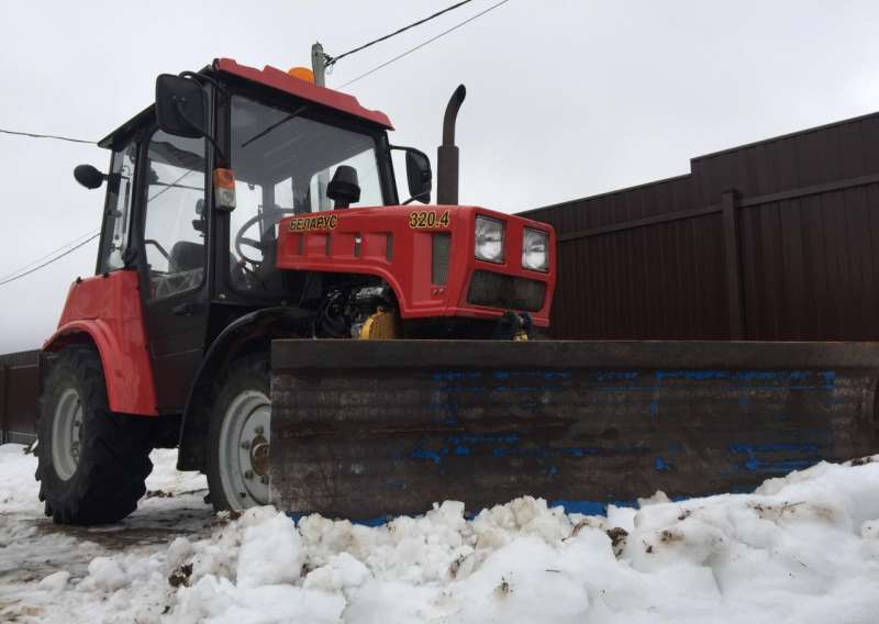 Трактор мтз-320