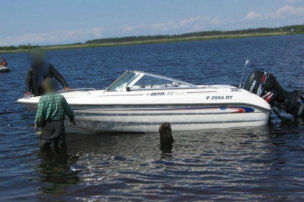 Катер Bella-512 (пластик)