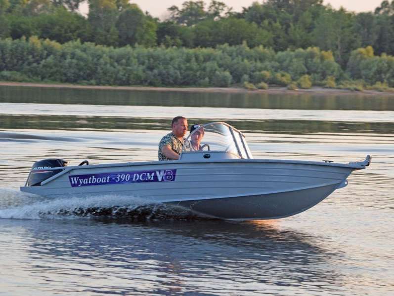 Алюминиевая моторная лодка Wyatboat 390 DCM