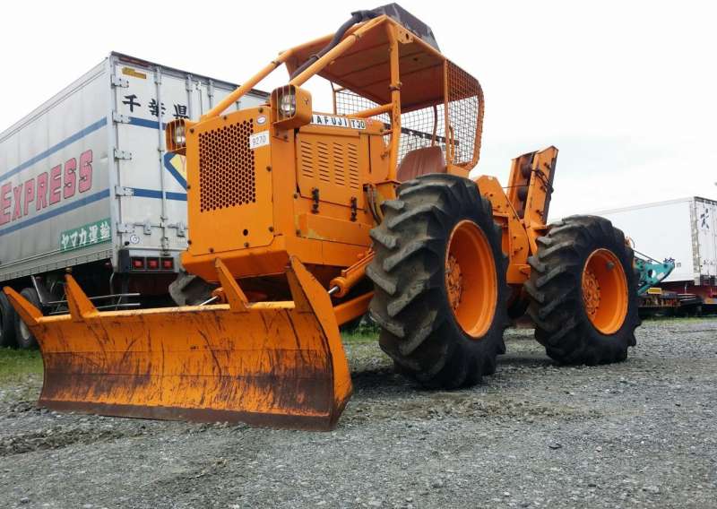 Трелевочный трактор (скиддер) Iwafuji T30