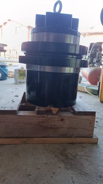 NewHolland C185 Редуктор хода