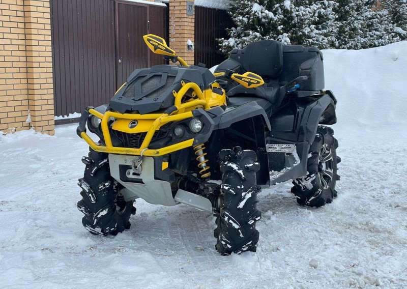 BRP CAN-AM outlander XMR 1000 EFI 2015