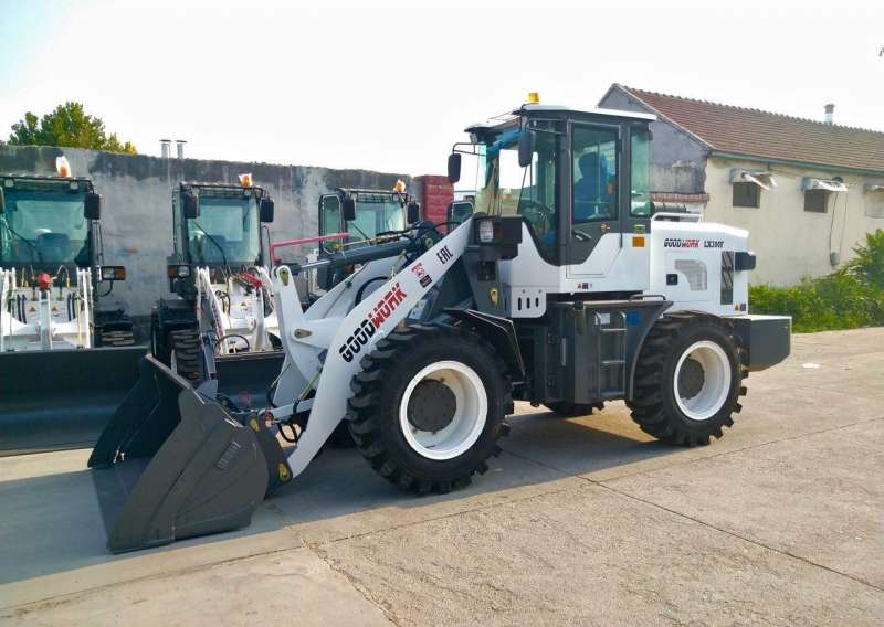 Фронтальный погрузчик GoodWork LX300F