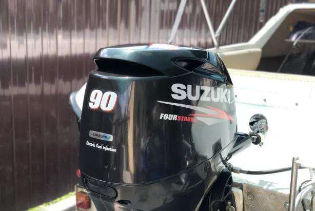 Лодочный мотор Suzuki Сузуки 90 год 2016