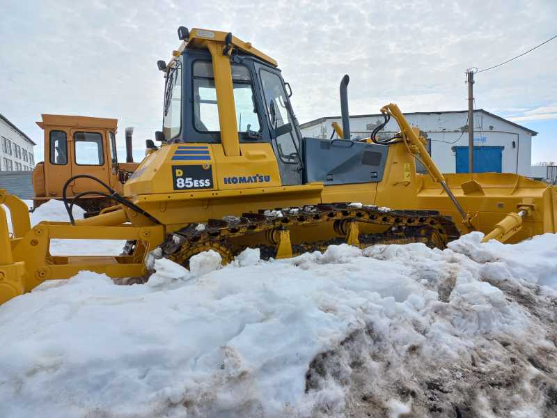 Бульдозер Komatsu D85ESS-2A