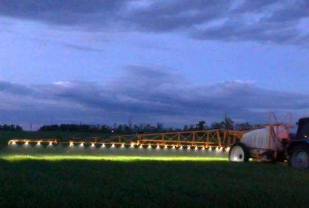 Прицепной опрыскиватель "Титан" 3000-24