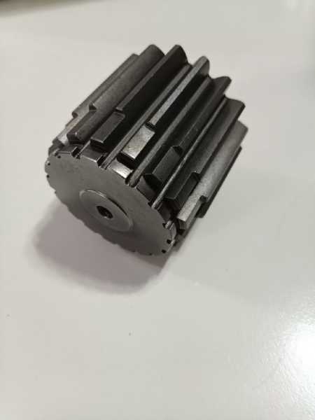 3054866 Шестерня солнечная редуктора Hitachi ЕХ 60